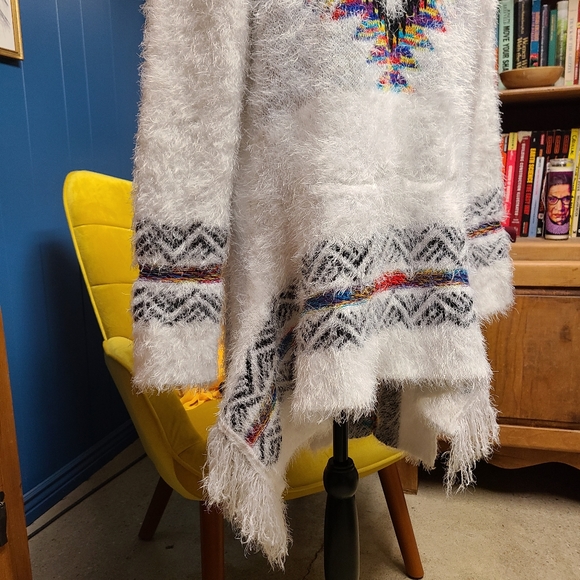 NWT Northern Angel Long Fuzzy Cardigan Size M - Picture 6 of 7